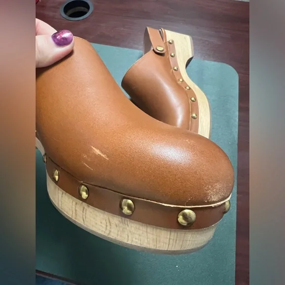 J.Crew brown leather brass stud wood platform slingback clog, size 8.5 - Picture 3 of 13